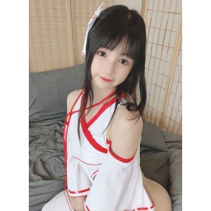 樱井宁宁COS作品大尺下载围裙厨房主题视频合集4.4G，收藏311个精彩瞬间