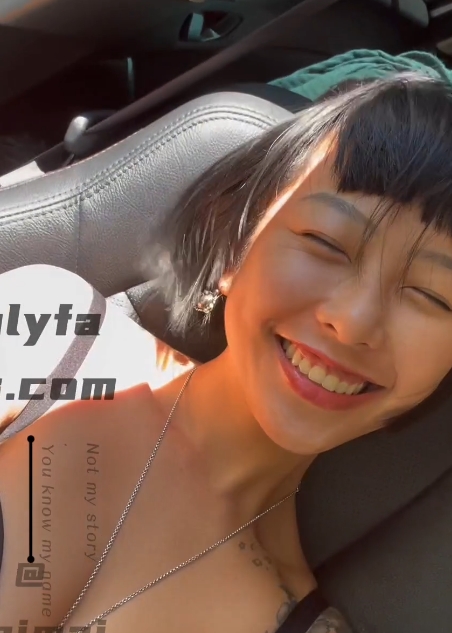 OnlyFans台湾大罩杯博主何麦枒最新合集42V1G，卖点尺度小，评论区链接分享