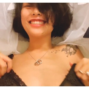 OnlyFans台湾大罩杯博主何麦枒最新合集42V1G，卖点尺度小，评论区链接分享