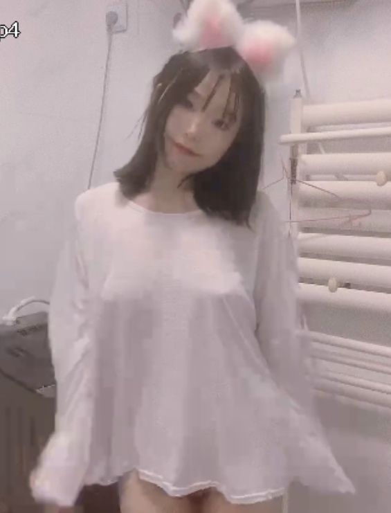 快手搬运甜美周周乖崽最新合集22V125MB,童颜大罩杯少女,需解压缩密码