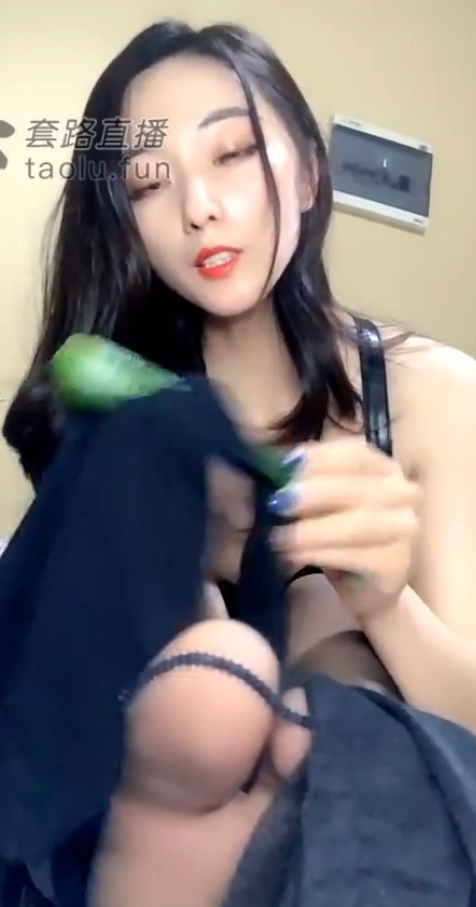 套路直播+平台+甜美+LisaQueen+合集+视频数量+大小，精彩直播回顾