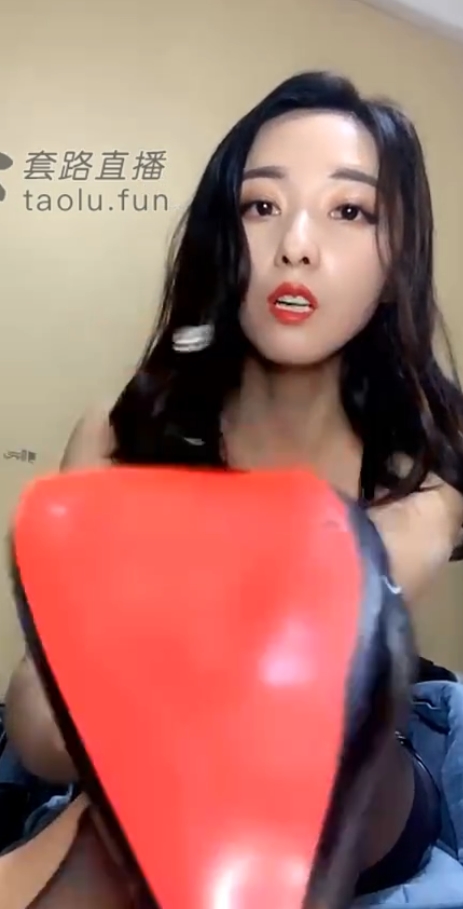 套路直播+平台+甜美+LisaQueen+合集+视频数量+大小，精彩直播回顾