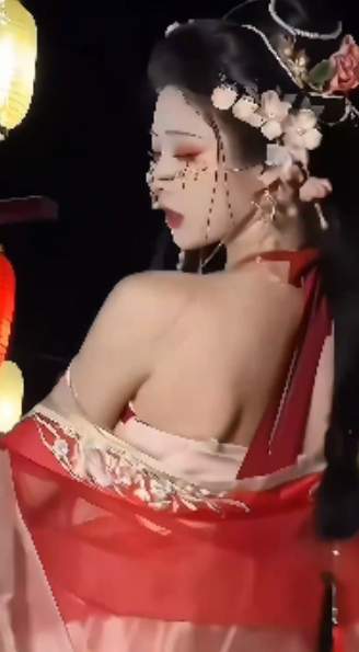 高清猫耳女学生团建放飞自我合集13V5.44G，百度盘下载解压注意事项