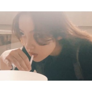 推特婕哥百变美少女合集60部20G太诱人了