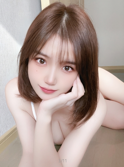 fantia小仓千代w新作6套合集296MB78P太顶了