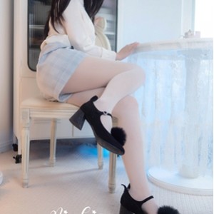 推特MisakiSuzuki假日秘会双卷特典8四人游+1.45G绝代双丝