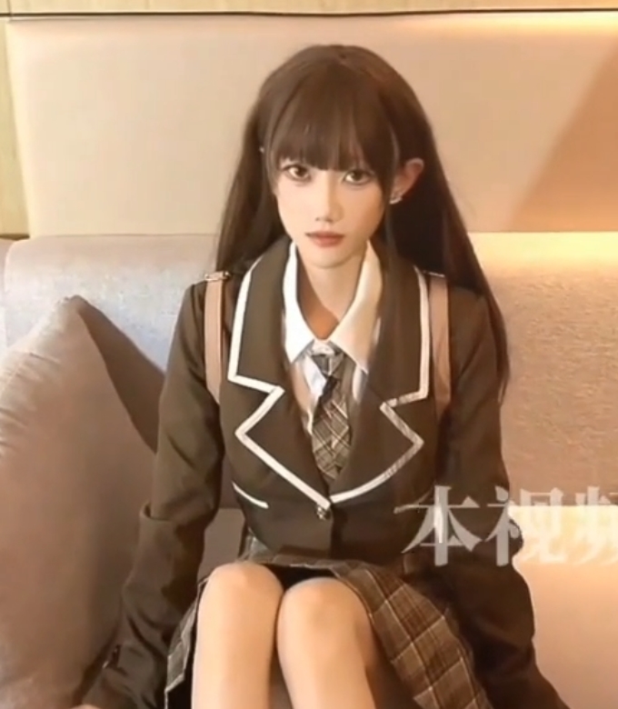 井川里野直播福利50部合集96.3G长腿女神