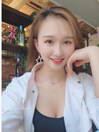 P站pinkloving全合集16部4.2G身材娇小