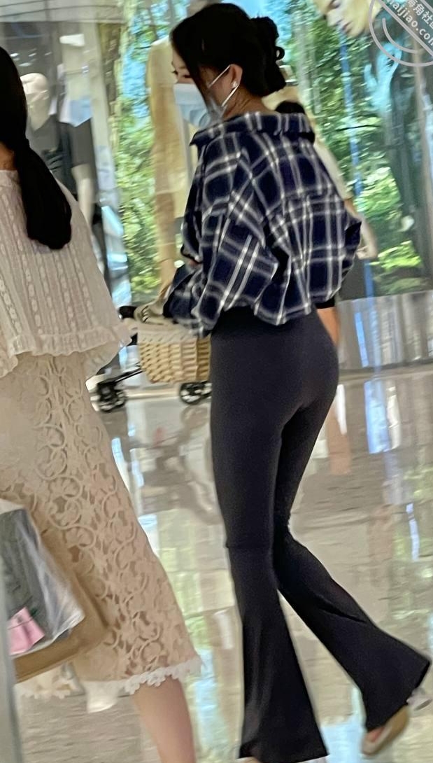 百度ED2K陈婉新婚骚弟媳50v2.84G红内衣玩明星幻想藏57次
