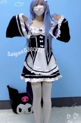 推特一只可爱简一字马变装合集NV部2.6G柔韧度惊人