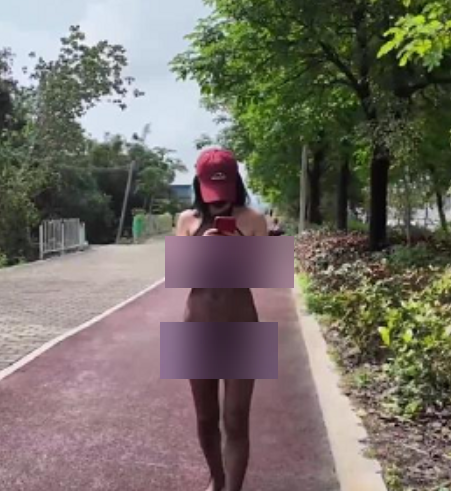 红帽女连体黑网户外诱惑2V1.09Gcikaimoon路人实拍太顶了