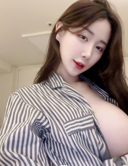 fantrieAsuna纯欲作品85P60M珍藏版