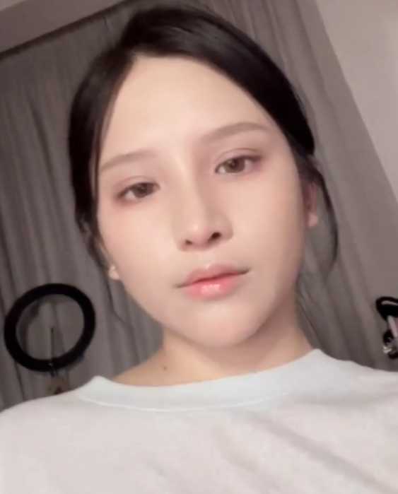 艾希台湾妹视频53部37G太顶了