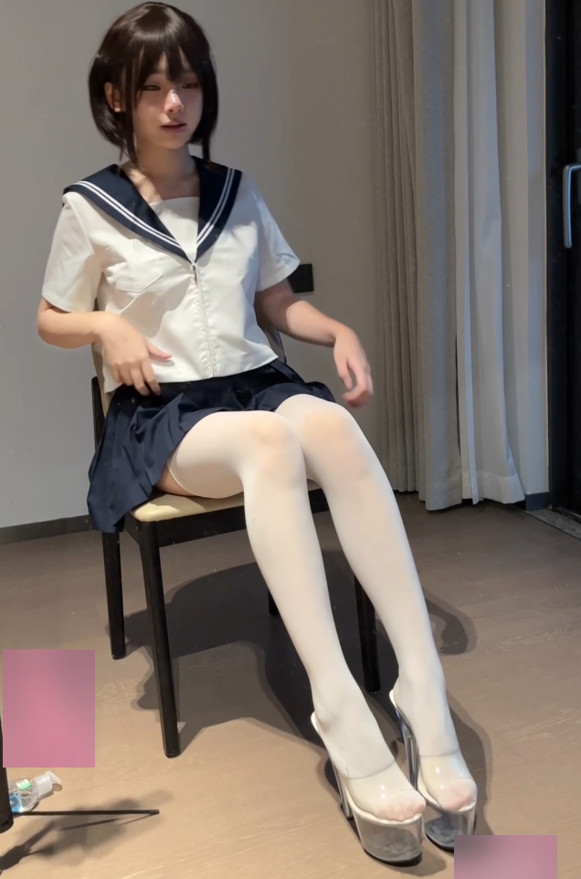 悠宝三岁露脸合集3V2.42G推特展示