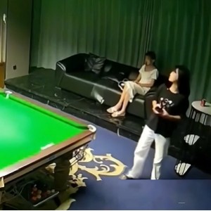 高清诱惑壹号台球厅互动视频1部1.47G推特