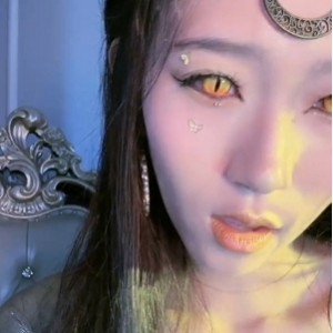 玩物陈莹斯蛇妖热舞视频1.3G太烧了