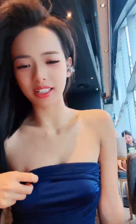 火辣小小晴私密视频推特6部4.06G