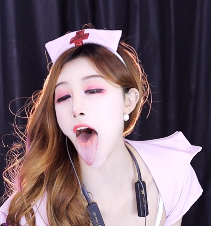 网易CC小初定制福利25部24G水蛇腰