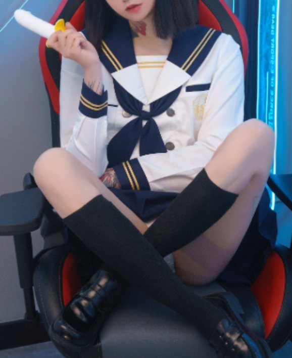 推特菟籽伪娘147部14.3G嫩合集