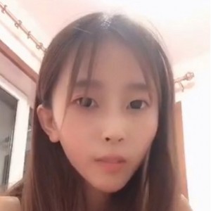 一字马功底太强！快手奥利圆妹私藏441M绝版合辑