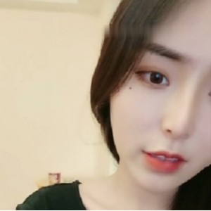 自拍神秘处美女黄瓜秀水流急促1V1.05G