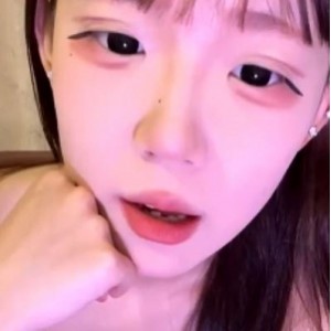 推特yuri户外手铐吞金合集3.4G白富美展示太奇怪