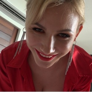 绝了！OnlyFans梦境天使33G多V多图私拍太丰腴